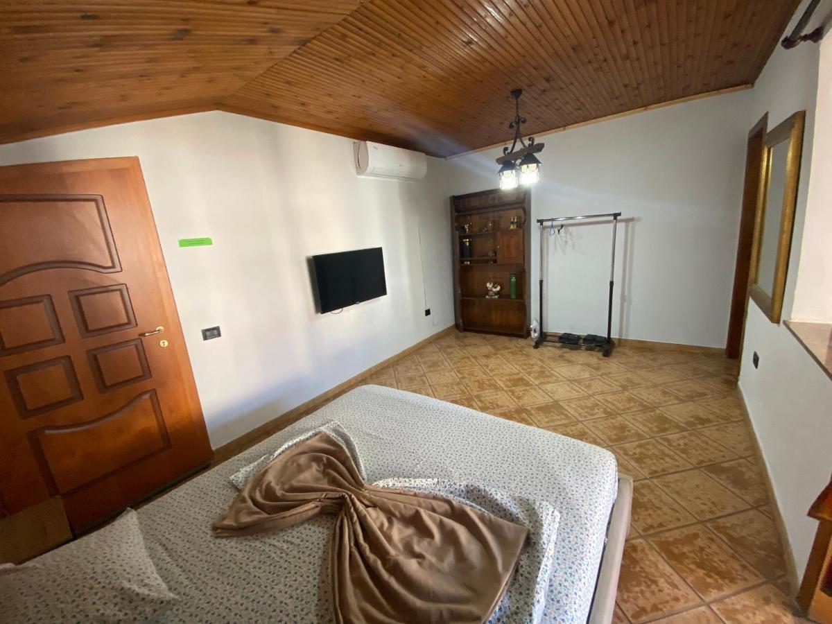 Apartment With View Tirana Buitenkant foto
